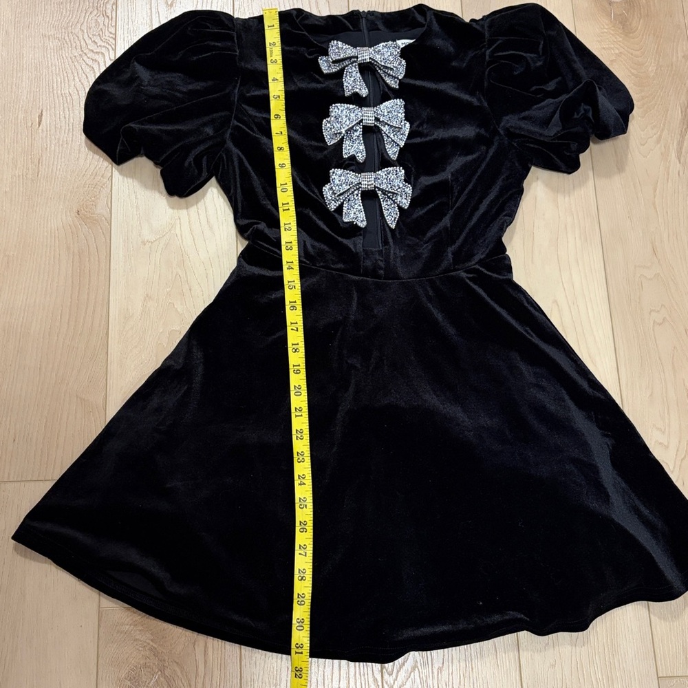 Mainstrip Bows and Velvet Minidress, Black, sz S (Junior’s) - Picture 13 of 14